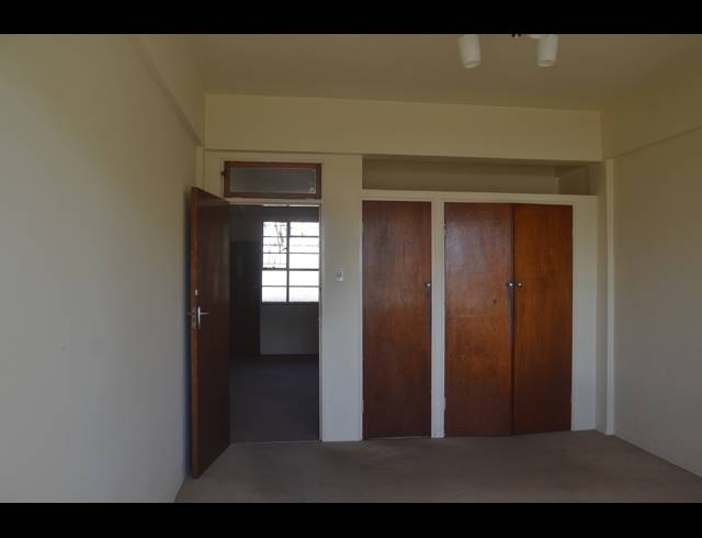 1 BEDROOM FLAT FOR SALE IN SCOTTBURGH CENTRAL